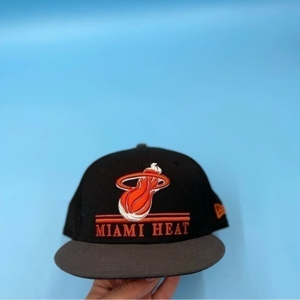 NWT - Vintage NEW ERA Embroidered NBA Miami Heat Hat